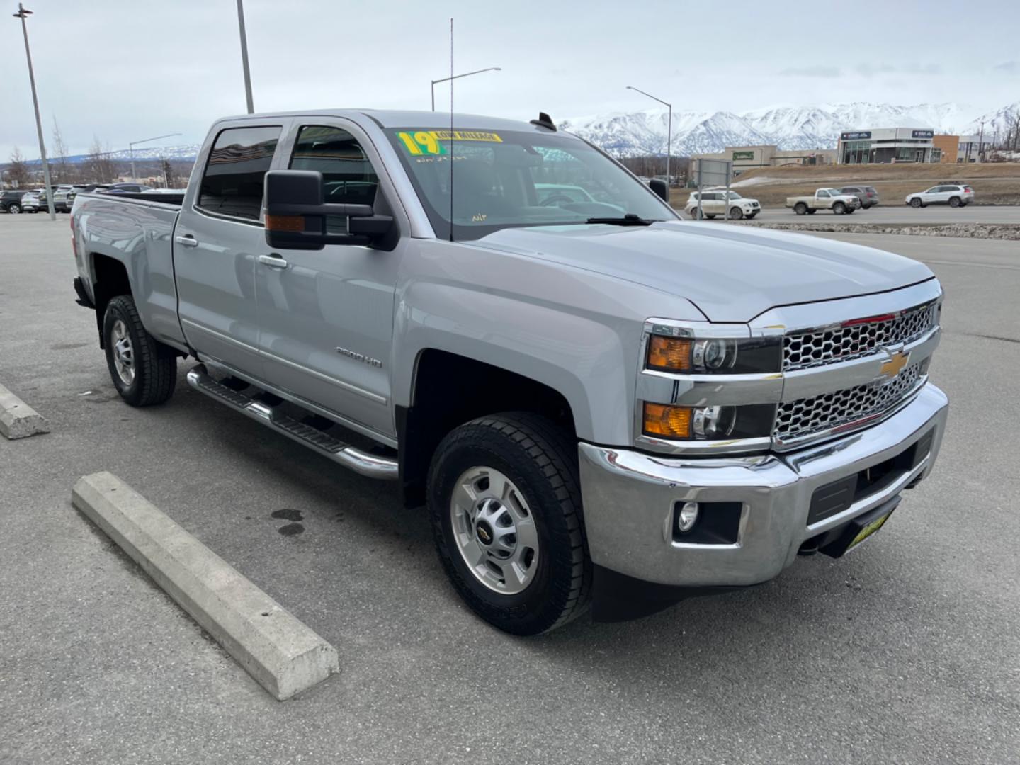 2019 Silver /Grey Chevrolet Silverado 2500HD (1GC1KSEG7KF) , located at 1960 Industrial Drive, Wasilla, 99654, (907) 274-2277, 61.573475, -149.400146 - Photo#5